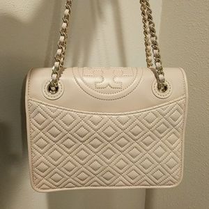 Fleming Medium Quilted Shoulder bag